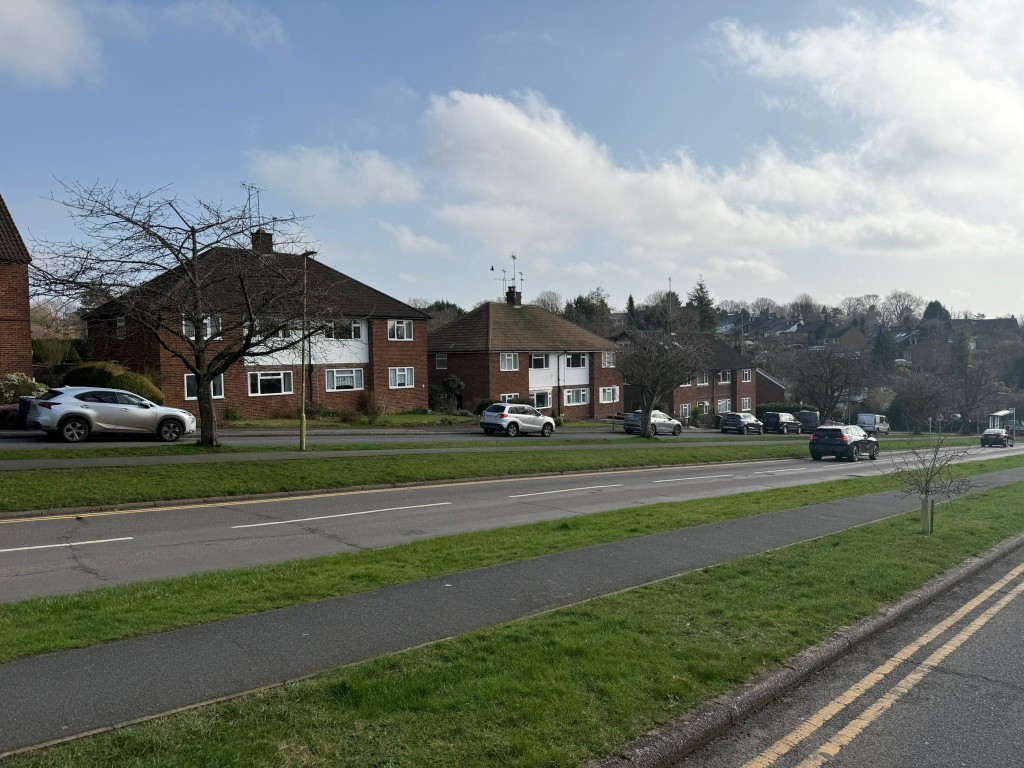 Lot: 9 - FREEHOLD GROUND RENT INVESTMENT - View of properties from middle of Green Street